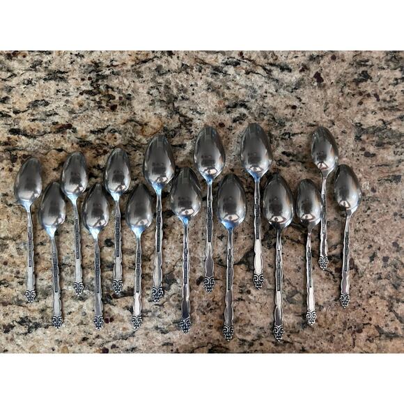 Stainless Steel Soup Spoons & Tablespoons-Vintage Ekco Eterna Mary Ellen - Picture 2 of 3